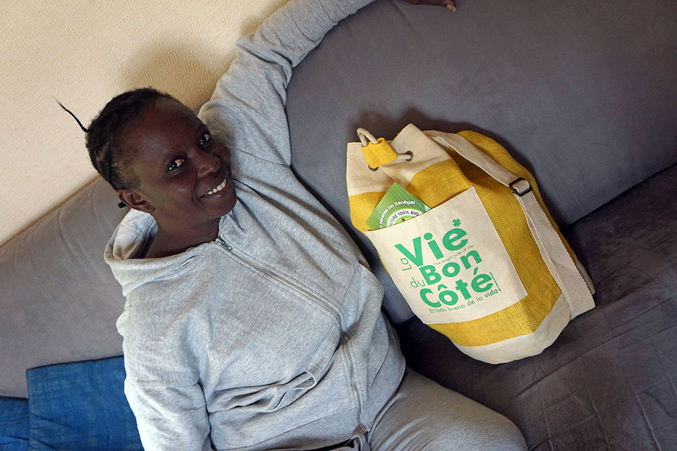 sac marin avec la mention la vie du bon coté une création arvimedia la clusaz publicité et communication site internet web design